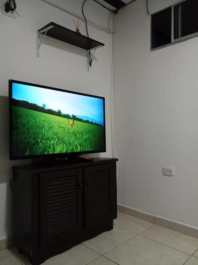 Apartamento CERCA AEROPUERTO, Fotos y huellas para visa americana, embajada EEUU Bogotá