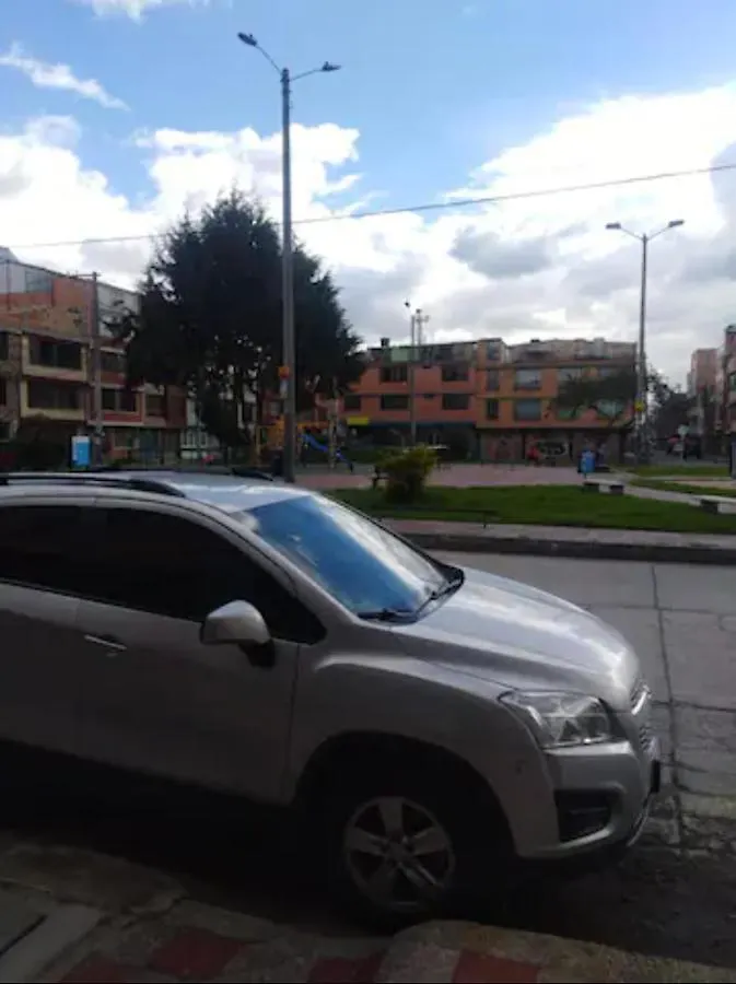 Apartamento CERCA AEROPUERTO, Fotos y huellas para visa americana, embajada EEUU Bogotá Colombia
